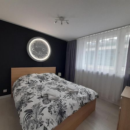 Apartament Superjednostka カトヴィツェ エクステリア 写真