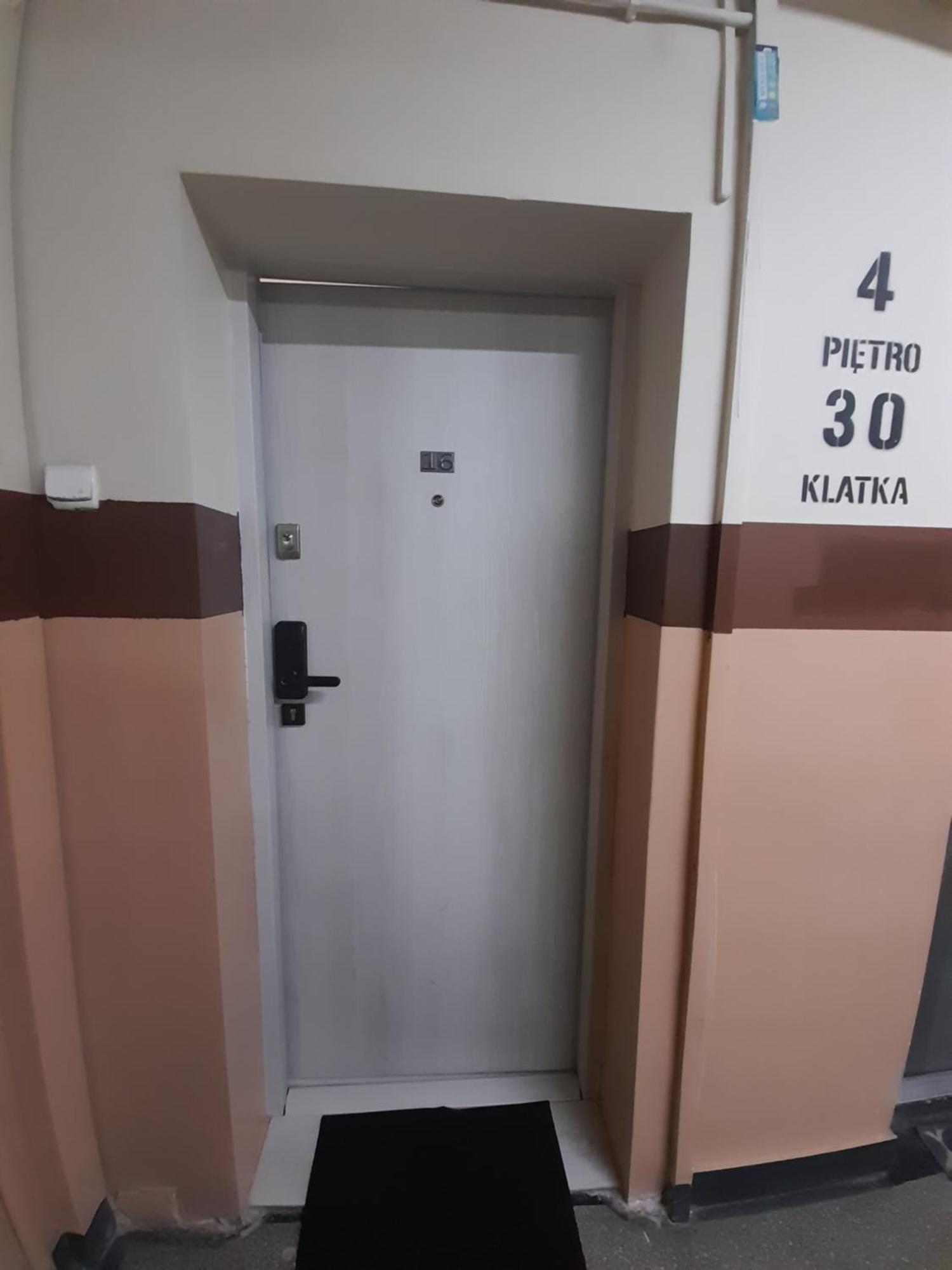 Apartament Superjednostka カトヴィツェ エクステリア 写真